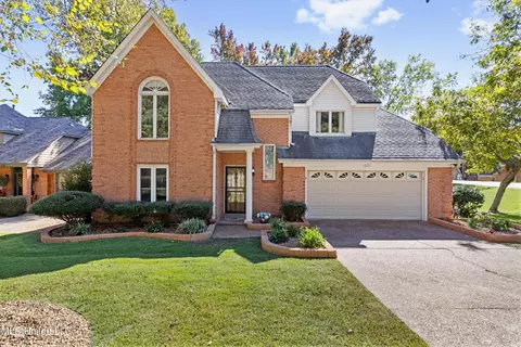 1327 Fox Chase Dr, Southaven, MS 38671