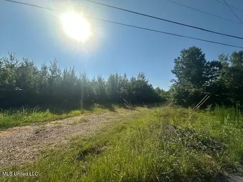 217 Knight Parker Rd, Meridian, MS 39301