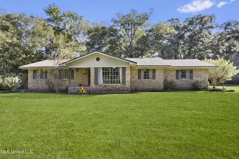 7116 Elder Ferry Rd, Moss Point, MS 39563