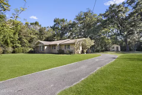 7116 Elder Ferry Rd, Moss Point, MS 39563 photo 3
