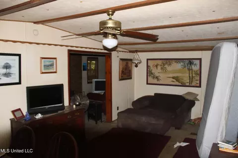 Living - 51 Connie Dr, Pope, MS 38658 photo 1 of 3