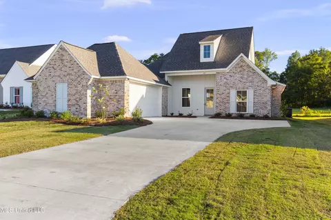 117 Lewis Farms Dr, Madison, MS 39110