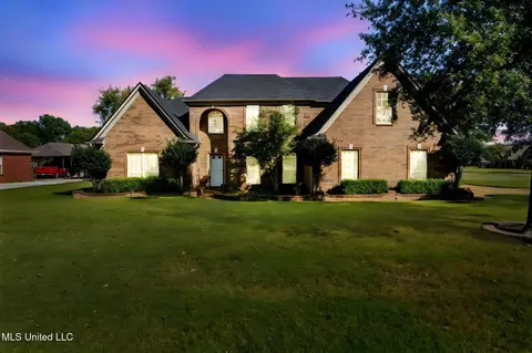 7888 E Shelburne Ln, Southaven, MS 38672