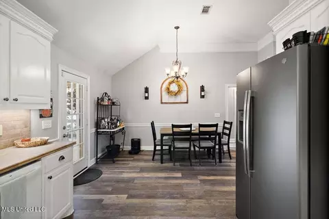 Dining - 137 Copper Ridge Ln, Florence, MS 39073 photo 3 of 3