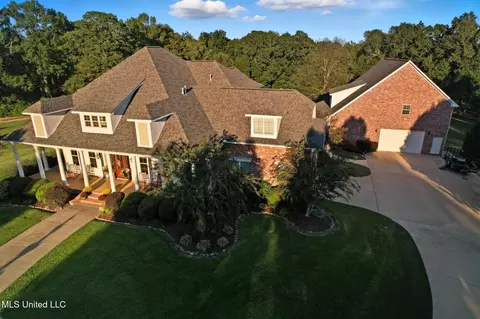 Exterior - 1119 Milltowne Dr, Wesson, MS 39191 photo 6 of 21