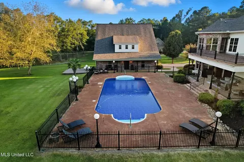 Exterior - 1119 Milltowne Dr, Wesson, MS 39191 photo 7 of 21
