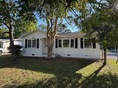 4000 Chamberlain Ave, Gulfport, MS 39507