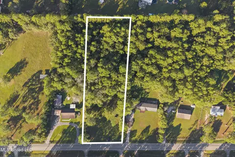 13275 Hudson Krohn Rd, Biloxi, MS 39532