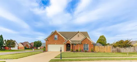 5623 Antler Trl, Southaven, MS 38672