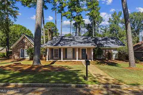 514 Windy Ridge Ln, Madison, MS 39110