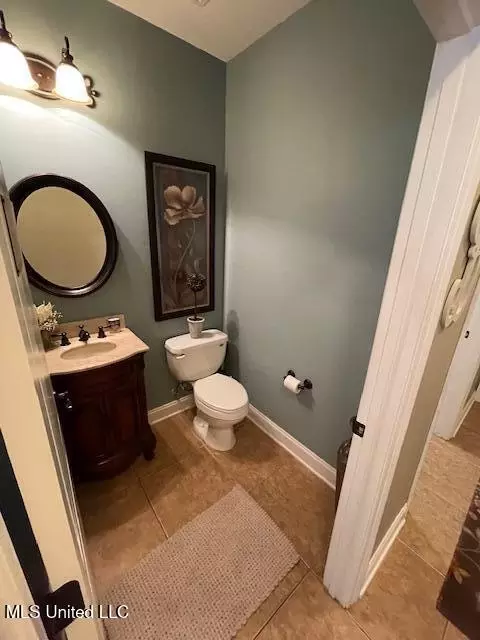 Bath - 1448 S Notting Hl, Hernando, MS 38632 photo 5 of 5