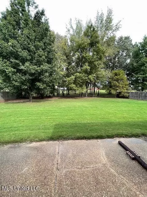 Exterior - 1448 S Notting Hl, Hernando, MS 38632 photo 2 of 3