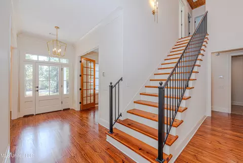 Entry Way - 158 Reunion Blvd, Madison, MS 39110 photo 2 of 3
