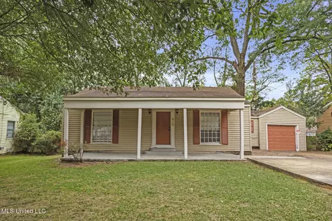 Exterior - 615 Broadmoor Dr, Jackson, MS 39206 photo 2 of 5
