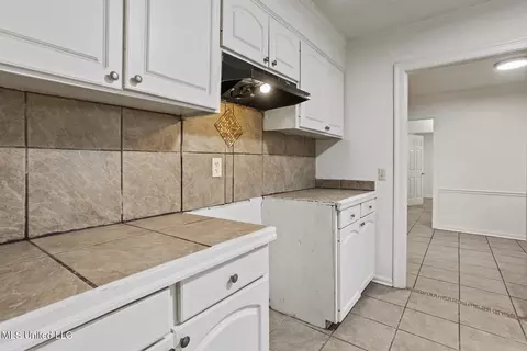 Other - 615 Broadmoor Dr, Jackson, MS 39206 photo 4 of 6
