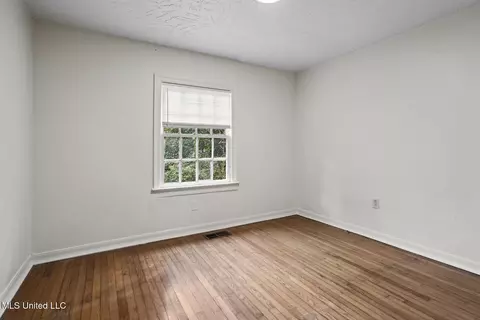 Bedroom - 615 Broadmoor Dr, Jackson, MS 39206 photo 3 of 3