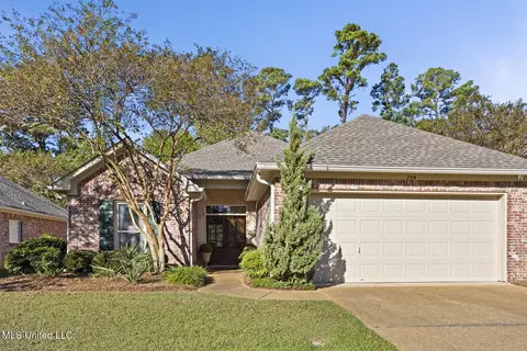 759 Versailles Dr, Ridgeland, MS 39157