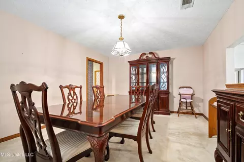 Dining - 14505 Wolf Ridge Rd, Moss Point, MS 39562 photo 2 of 3