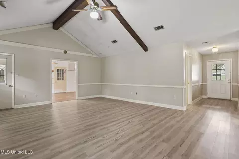 Living - 18899 Midway Rd, Terry, MS 39170 photo 4 of 5