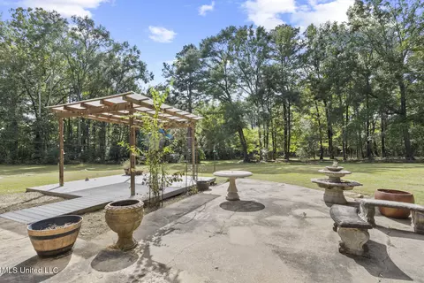 Exterior - 18899 Midway Rd, Terry, MS 39170 photo 8 of 11