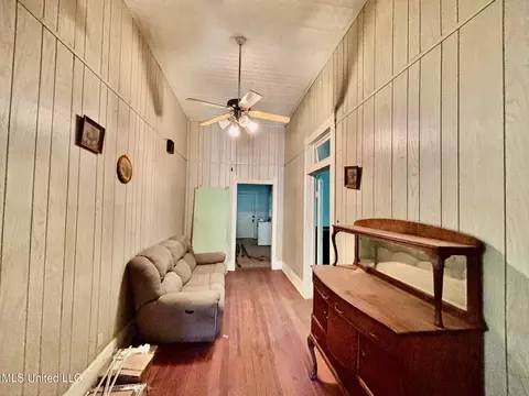 Entry Way - 412 S 4th St, Mccomb, MS 39648 photo 2 of 2