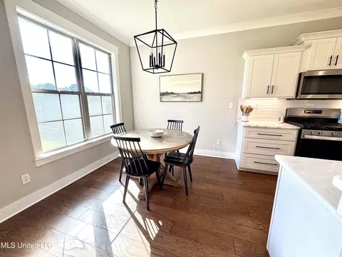 Dining - 2098 E Watson Vw, Nesbit, MS 38651 photo 2 of 2
