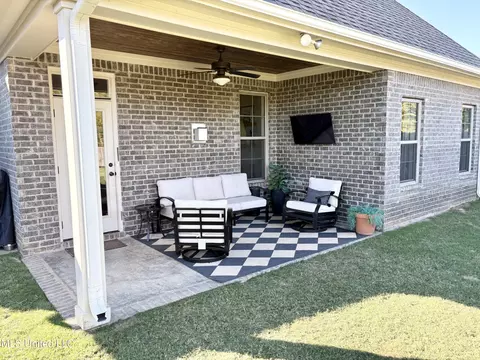 Exterior - 2098 E Watson Vw, Nesbit, MS 38651 photo 3 of 4