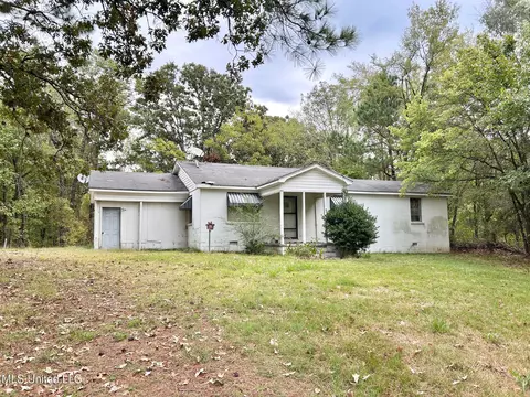 5317 Hwy 3, Sarah, MS 38665