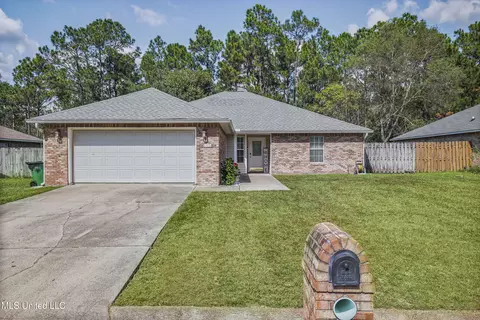13221 Sunview Cv, Vancleave, MS 39565