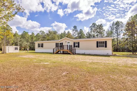 19050 Cemetery Rd, Saucier, MS 39574