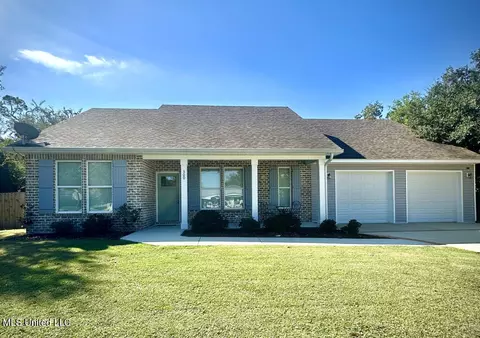 300 Seventh St, Bay Saint Louis, MS 39520