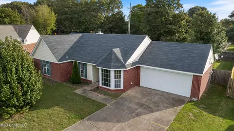 6834 Hunters Xing, Horn Lake, MS 38637