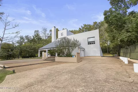 Exterior - 2426 Eastover Dr, Jackson, MS 39211 photo 12 of 12