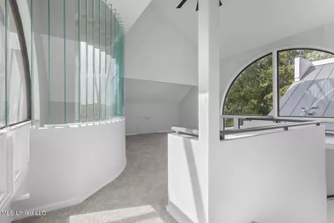 Entry Way - 2426 Eastover Dr, Jackson, MS 39211 photo 7 of 7
