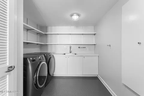 Other - 2426 Eastover Dr, Jackson, MS 39211 photo 8 of 22