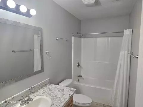 Bath - 84144 Lola Dr, Diamondhead, MS 39525 photo 5 of 5