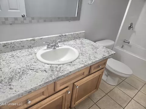 Bath - 84144 Lola Dr, Diamondhead, MS 39525 photo 4 of 5