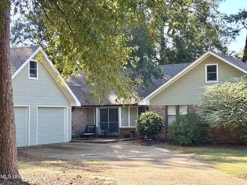 149 Stonegate Dr, Madison, MS 39110