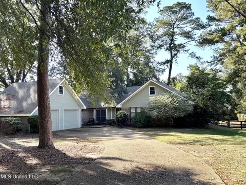 Exterior - 149 Stonegate Dr, Madison, MS 39110 photo 2 of 8