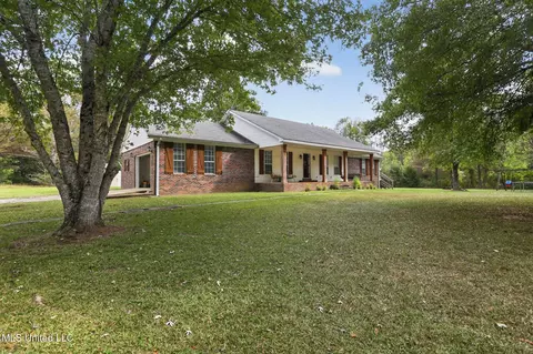 12 County Rd #8121, Rienzi, MS 38865