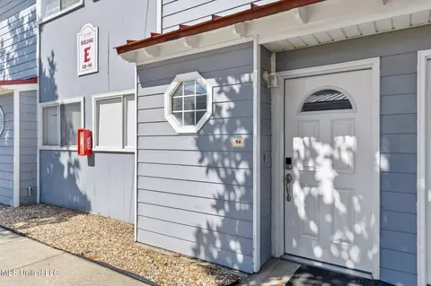 1664 Beach Blvd #94, Biloxi, MS 39531