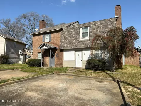 1201-1202 Jamestown Way, Jackson, MS 39211