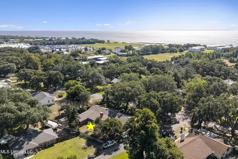 View/Area - 1509 E Second St, Pass Christian, MS 39571 photo 1 of 5