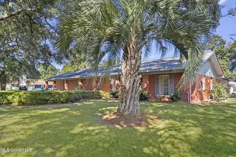 Exterior - 1509 E Second St, Pass Christian, MS 39571 photo 15 of 16