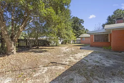 Exterior - 1509 E Second St, Pass Christian, MS 39571 photo 12 of 16