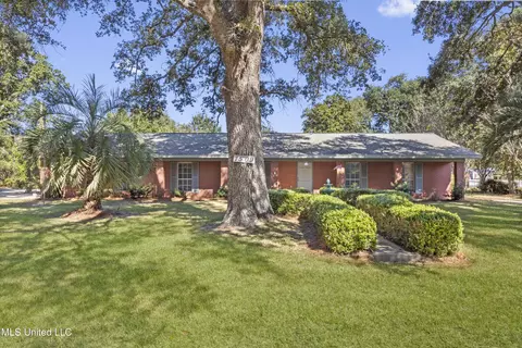 Exterior - 1509 E Second St, Pass Christian, MS 39571 photo 13 of 16