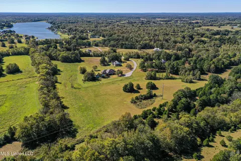 North Estates Drive, Starkville, MS 39759