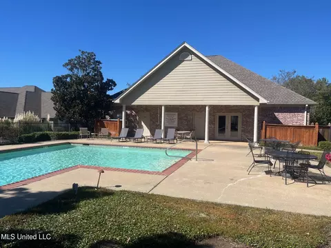Exterior - 720 Independence Blvd, Flowood, MS 39232 photo 2 of 4