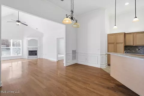 Living - 720 Independence Blvd, Flowood, MS 39232 photo 6 of 6
