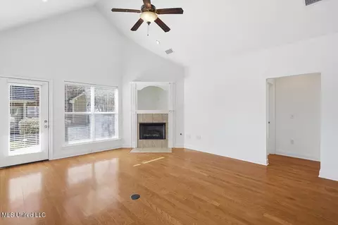 Living - 720 Independence Blvd, Flowood, MS 39232 photo 3 of 6